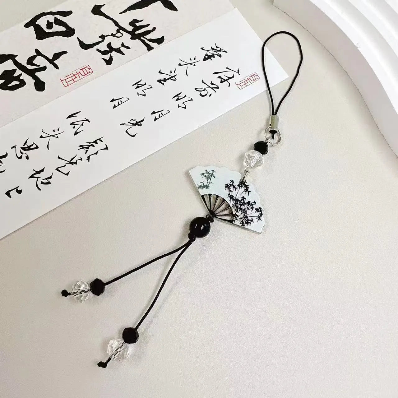 Guofeng Chinese-style botanical bead keychain with floral patterns and baked varnish finish
