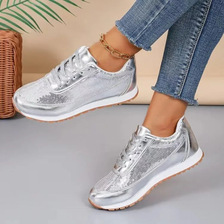 Women's black thick-soled casual sneaker with square toe and PU leather upper.