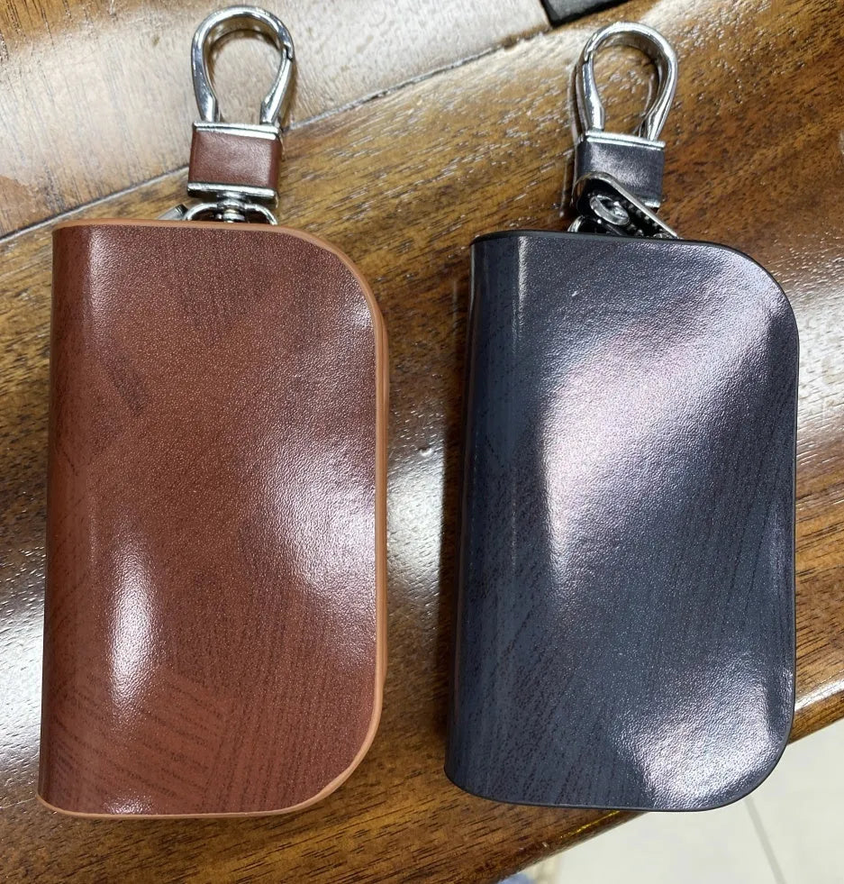 Genuine leather car key case with zipper closure in black or brown