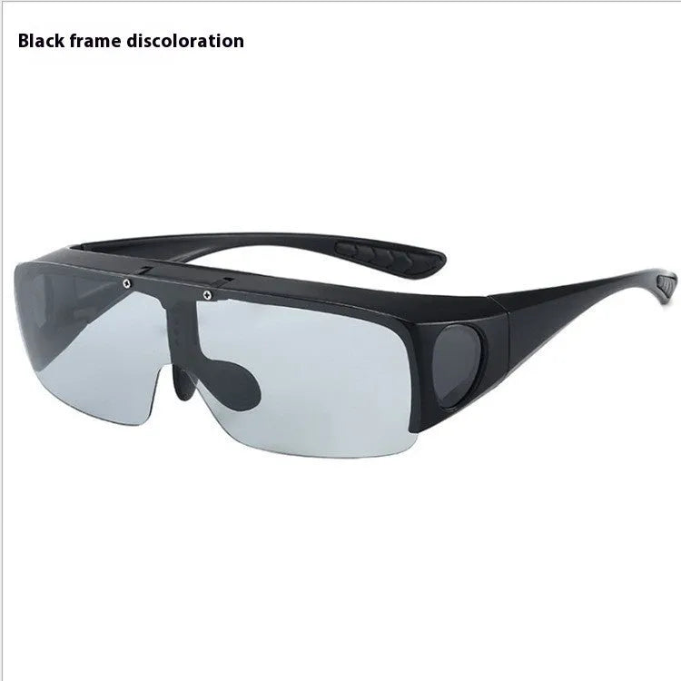 Polarised sports sunglasses with one-piece myopia correction lenses in a dark tint, suitable for cycling and climbing.