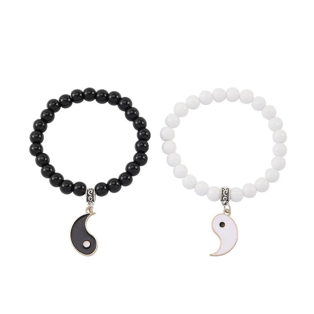 Eight-diagram geometric alloy bracelet with electroplated metallic finish