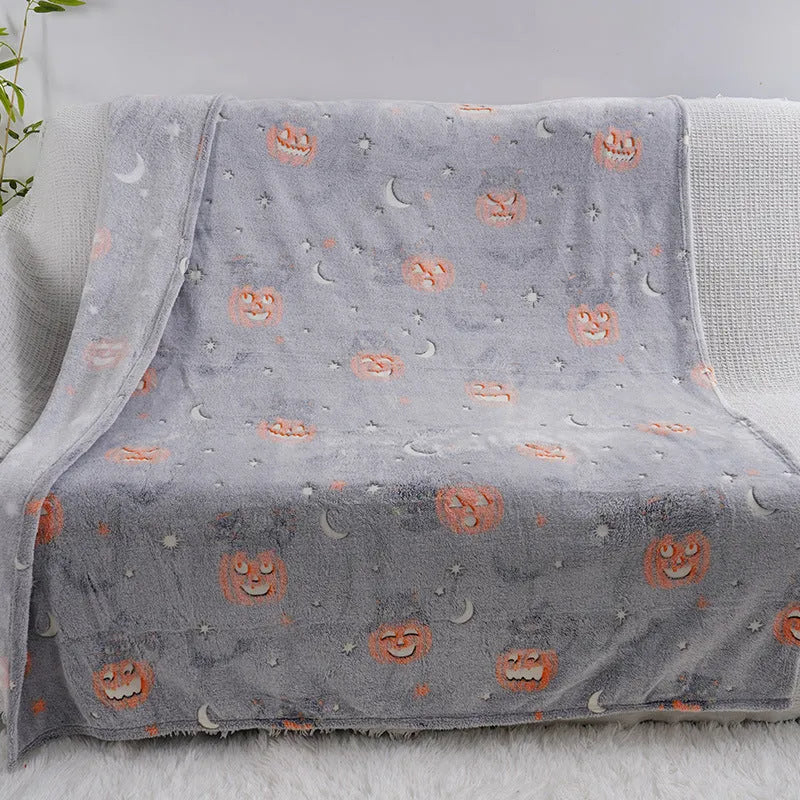 Children's flannel blanket with cartoon pattern in five colour options, sizes 100x150cm or 130x150cm