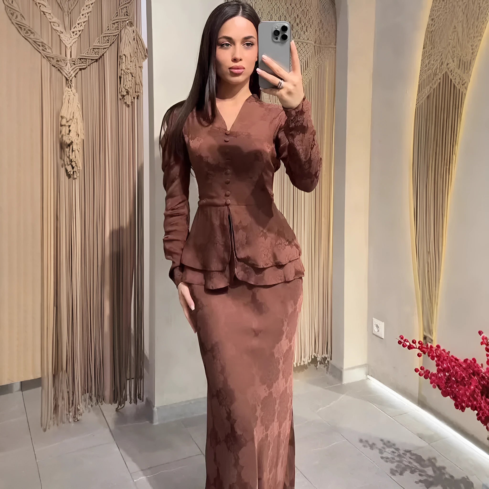 Dark brown women's retro long dress with long sleeves and fake two-piece design