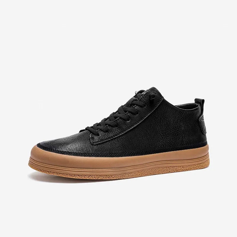 Men's black casual leather shoes with round toe and lace-up front on a white background.