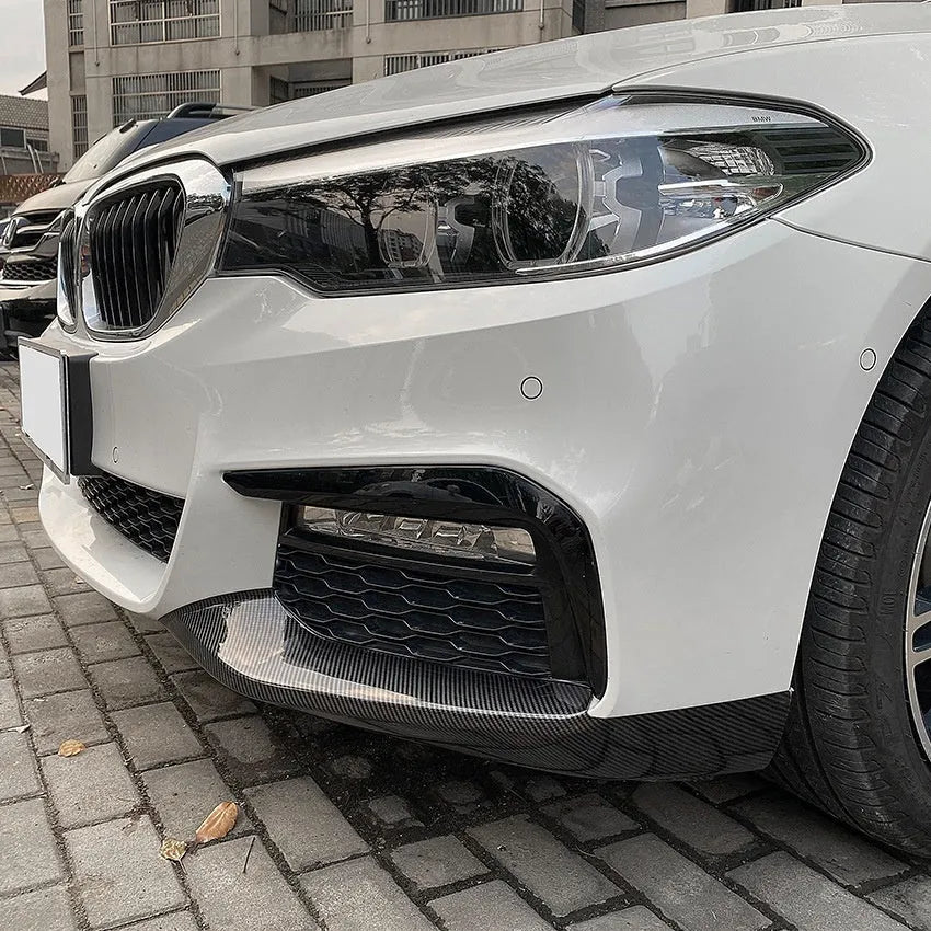Pair of front Cornerite car stickers for BMW 5 Series G30 early M Sport 530i 2018-2020 carbon fibre pattern