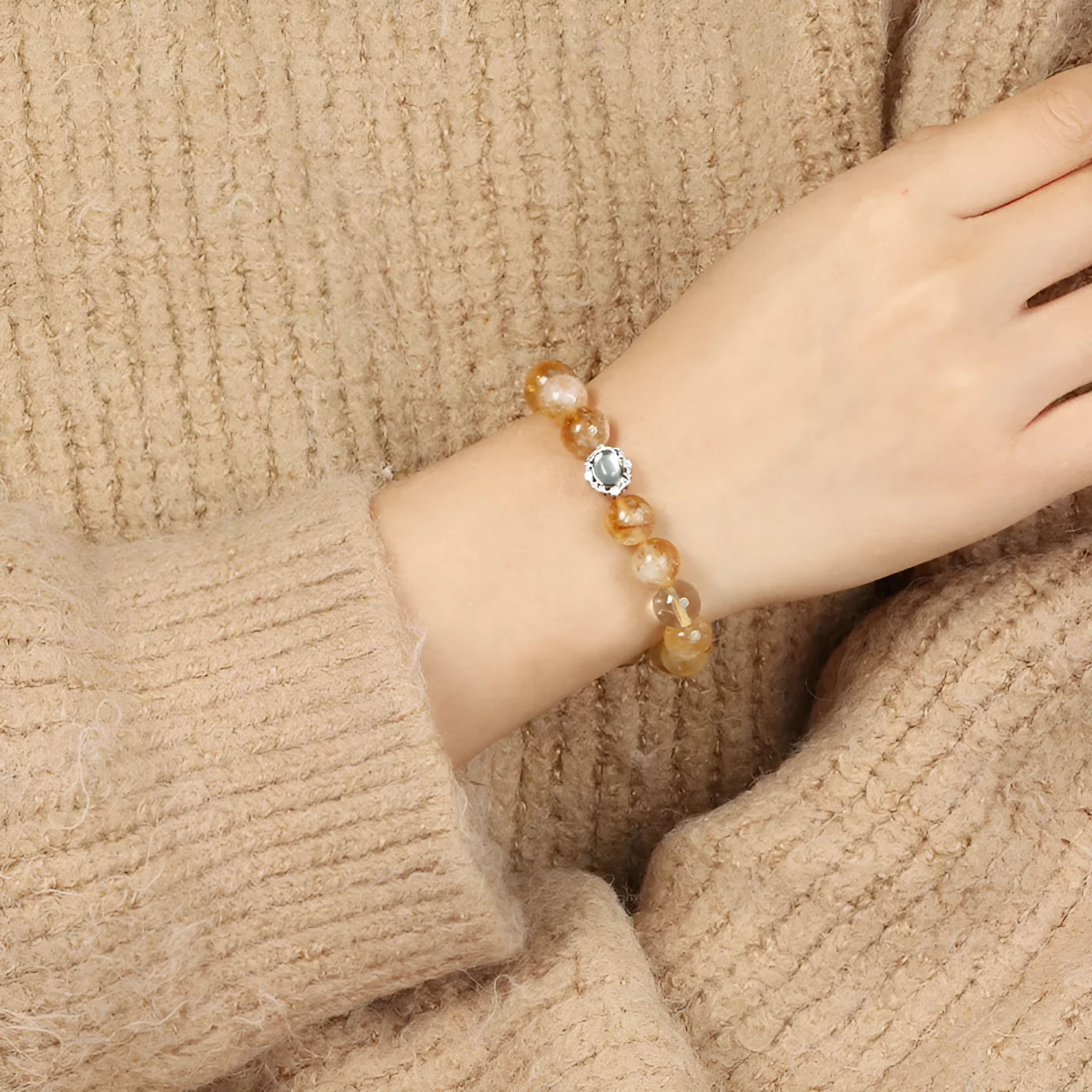 Citrine crystal bracelet with 10mm geometric beads, grinding treatment craftsmanship