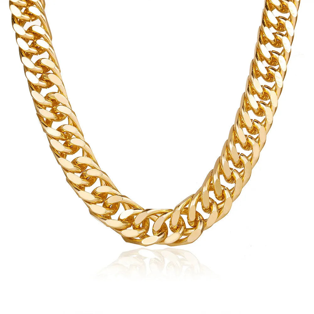 Gold women's thick chain necklace with 6cm pendant on a 32cm chain, shown from the front.