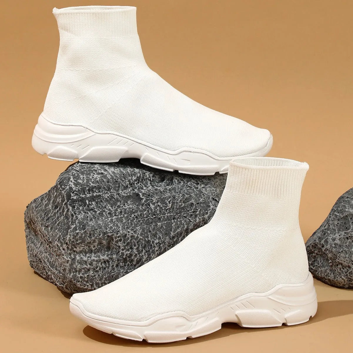 Thick-soled slip-on casual shoes in black with fabric upper and round toe