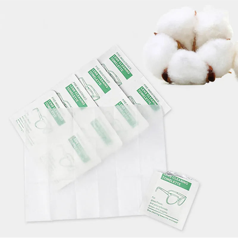 100 individually packaged quick-drying glasses cleaning wipes in white sachets