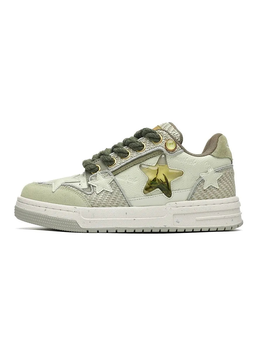 Unisex low-top cowhide leather platform running shoes in West Lake Dragon Well Tea colour with a round toe and lace-up front.