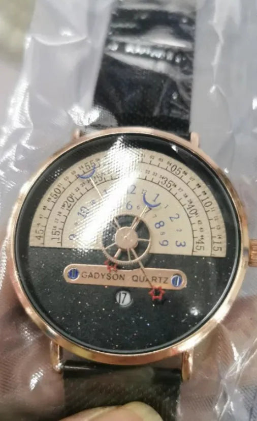 Men's gold and silver sport watch with 40mm dial and 30M waterproof rating