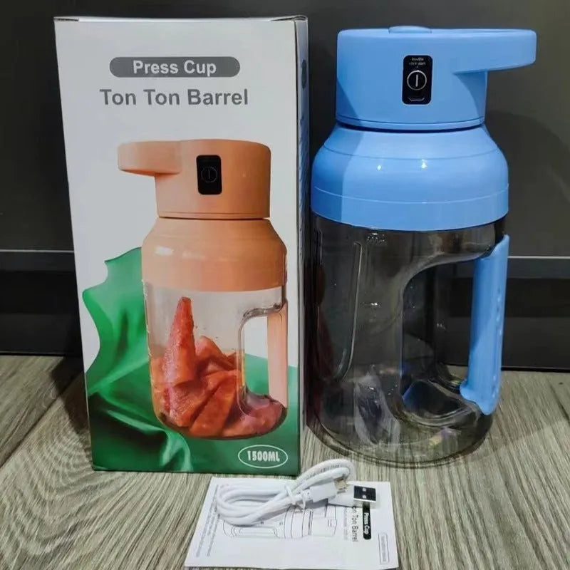 Portable electric juicer blender with 1500ml capacity in emerald green colour, showing USB charging port and double handles.