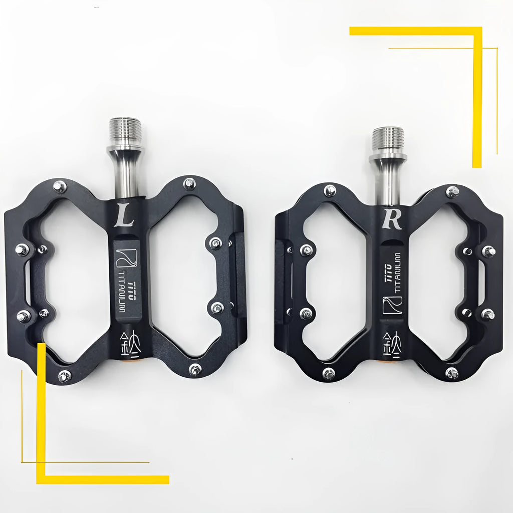 Titanium alloy and aluminium alloy pedal set for road and mountain bikes in black old style and titanium old style