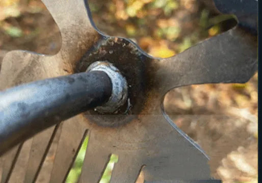 Dual-purpose gardening hoe rake tool with alloy steel construction for digging wild vegetables
