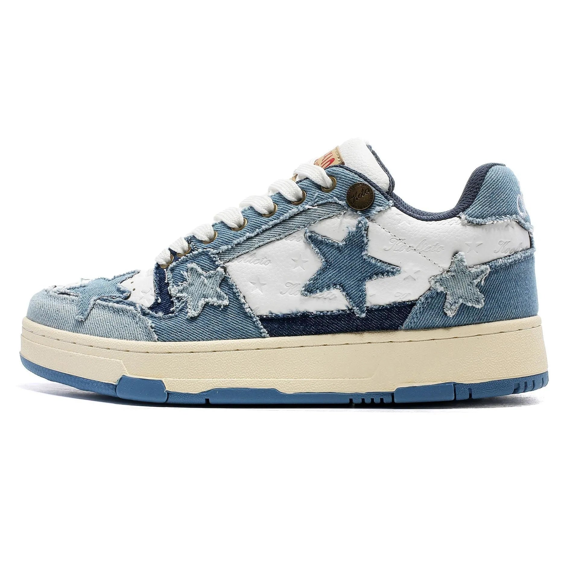Unisex low-top cowhide leather platform running shoes in West Lake Dragon Well Tea colour with a round toe and lace-up front.