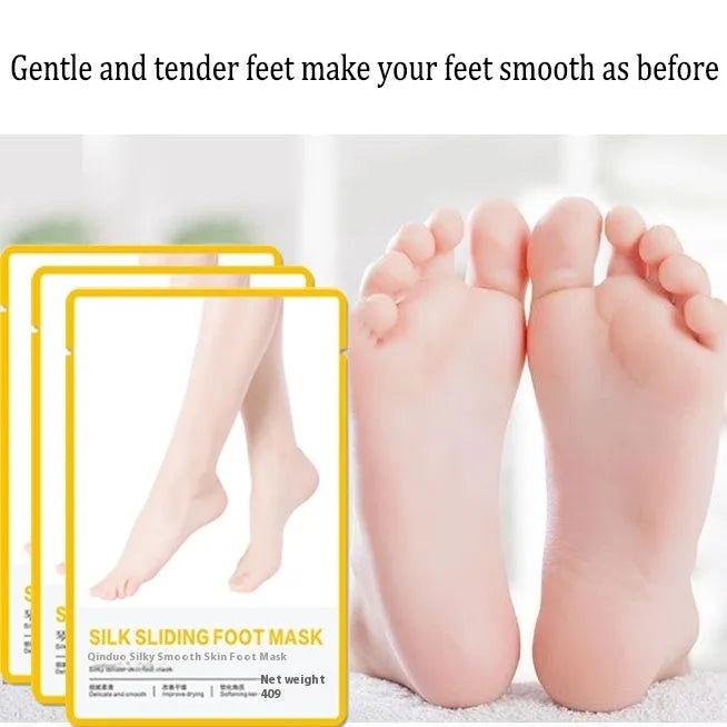 Qinduo foot care exfoliating sheet mask 40g bag with nicotinamide on white background