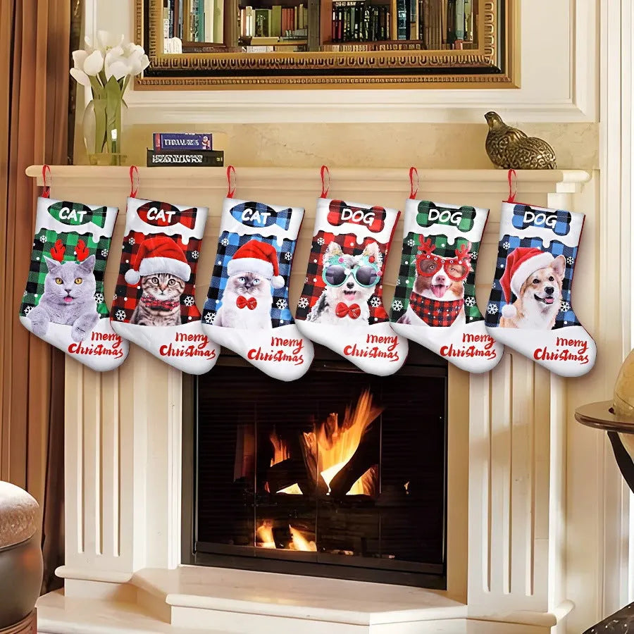 Printed puppy cat Christmas fabric decoration with plaid patterns measuring 26x36cm