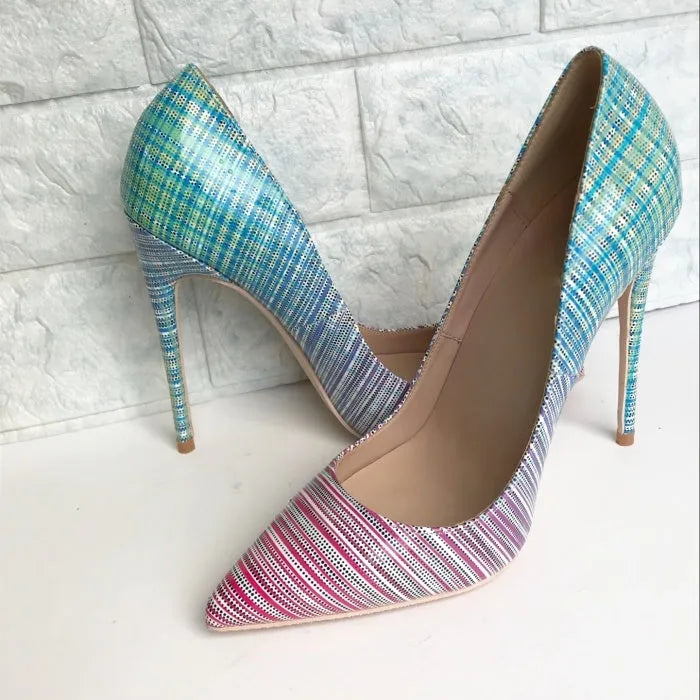 Pink-blue gradient patent leather women's heels with pointed toe and high heel.