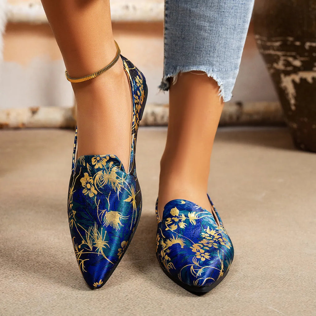 Women's printed shallow mouth pointed flat pumps with low stiletto heel in black mesh upper