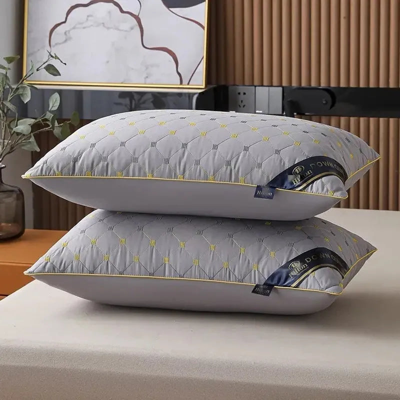 A white polyester fibre bedding pillow core on a bed, with size and weight options shown for 48x74cm and 42x70cm.