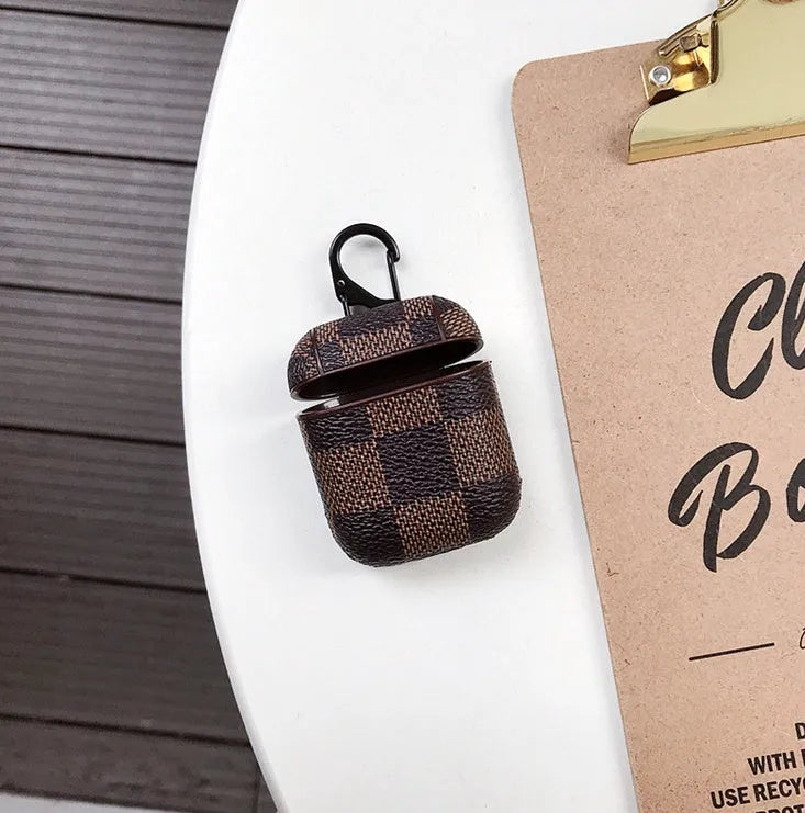 IPhone XS MAX hard shell protective case with grid pattern and anti-lost hook attachment