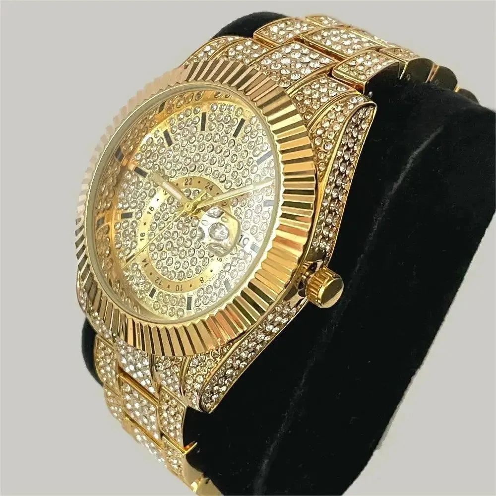 Men's quartz watch with 42mm silver diamond dial, gold plated strap and butterfly clasp