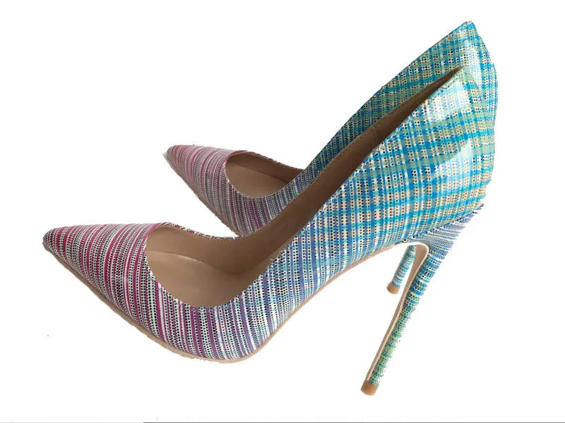 Pink-blue gradient patent leather women's heels with pointed toe and high heel.