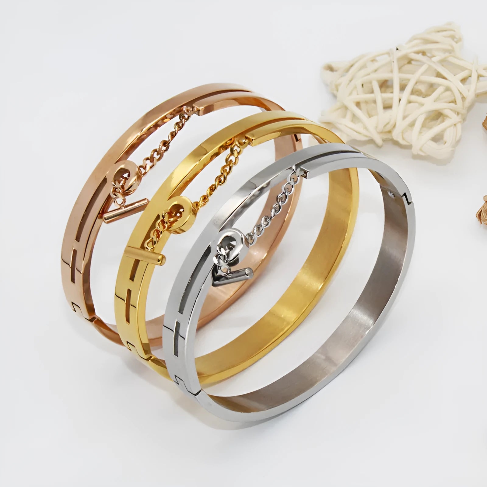 Geometric titanium steel bracelet for women in silver colour
