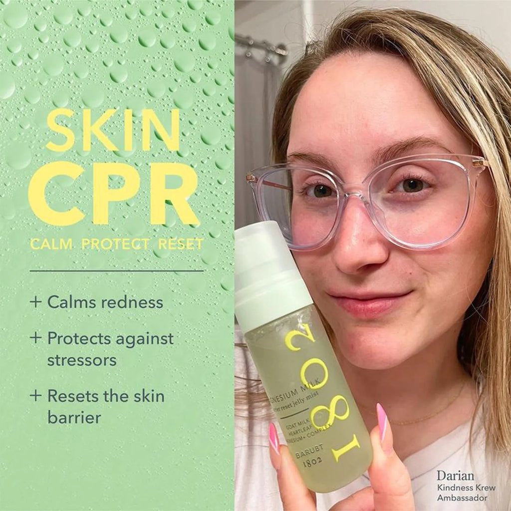 Moisturising spray wet compress soothing hydrating toner in standard bottle packaging
