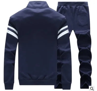 New men's sweatshirt jacket in black cotton-polyester blend pullover style