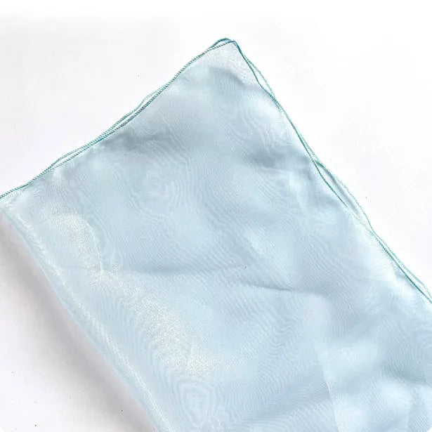 Silk fabric bouquet packaging bag with arabesquitic texture in five colour options
