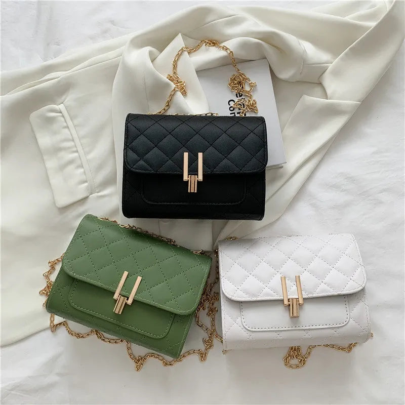 Women's diamond lattice chain crossbody bag in PU leather with adjustable strap