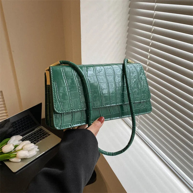 Small portable shoulder messenger bag in hard box shape with stone pattern finish