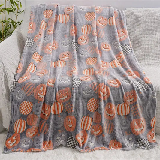 Children's flannel blanket with cartoon pattern in five colour options, sizes 100x150cm or 130x150cm