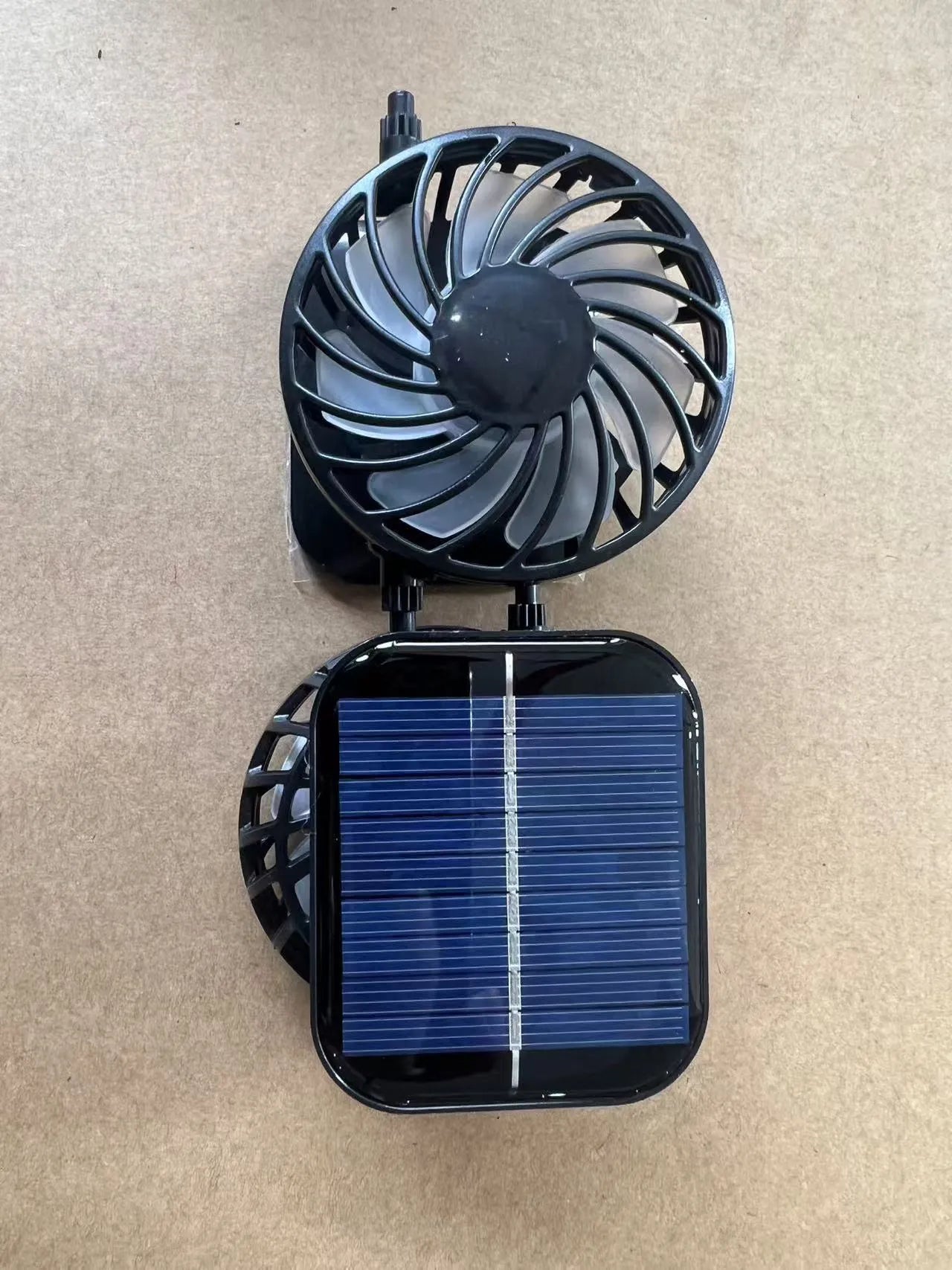 Men's grey solar fan cooling cap with wide brim and built-in ventilation fan