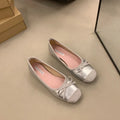 Retro-style Mary Jane ballet flats with square toe, decorative bow, and mid heel in wine red colour