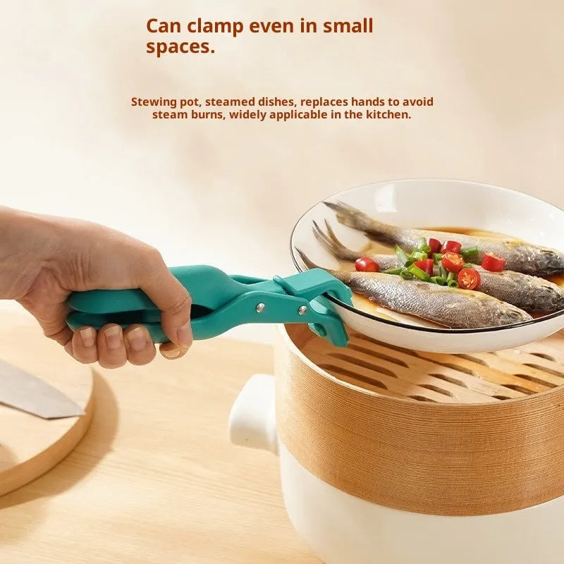 Creative Household Silicone Anti-scalding Clip in Carmine and Azurite Green for kitchen heat protection