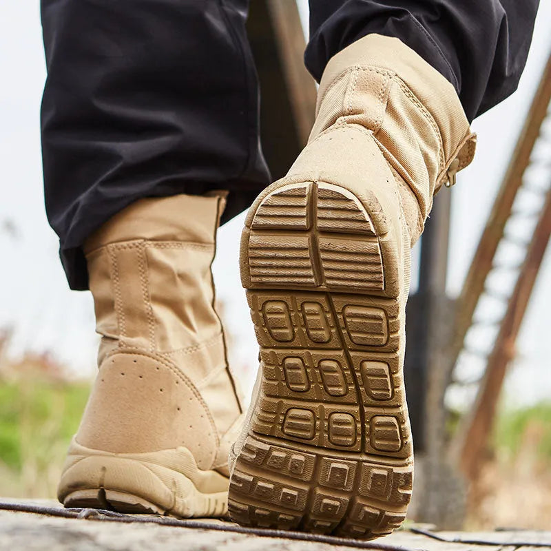 Yulong Combat Boots tactical desert footwear in black and sand colours for outdoor climbing and hiking