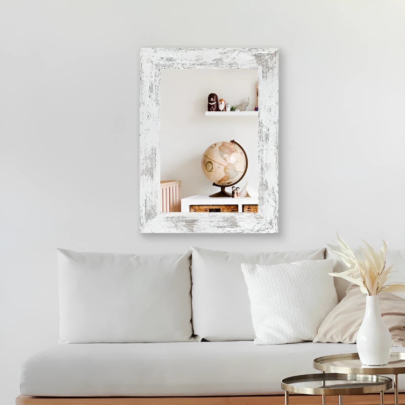 Wall-mounted modern pastoral style bathroom mirror with retro Chinese frame in small old white