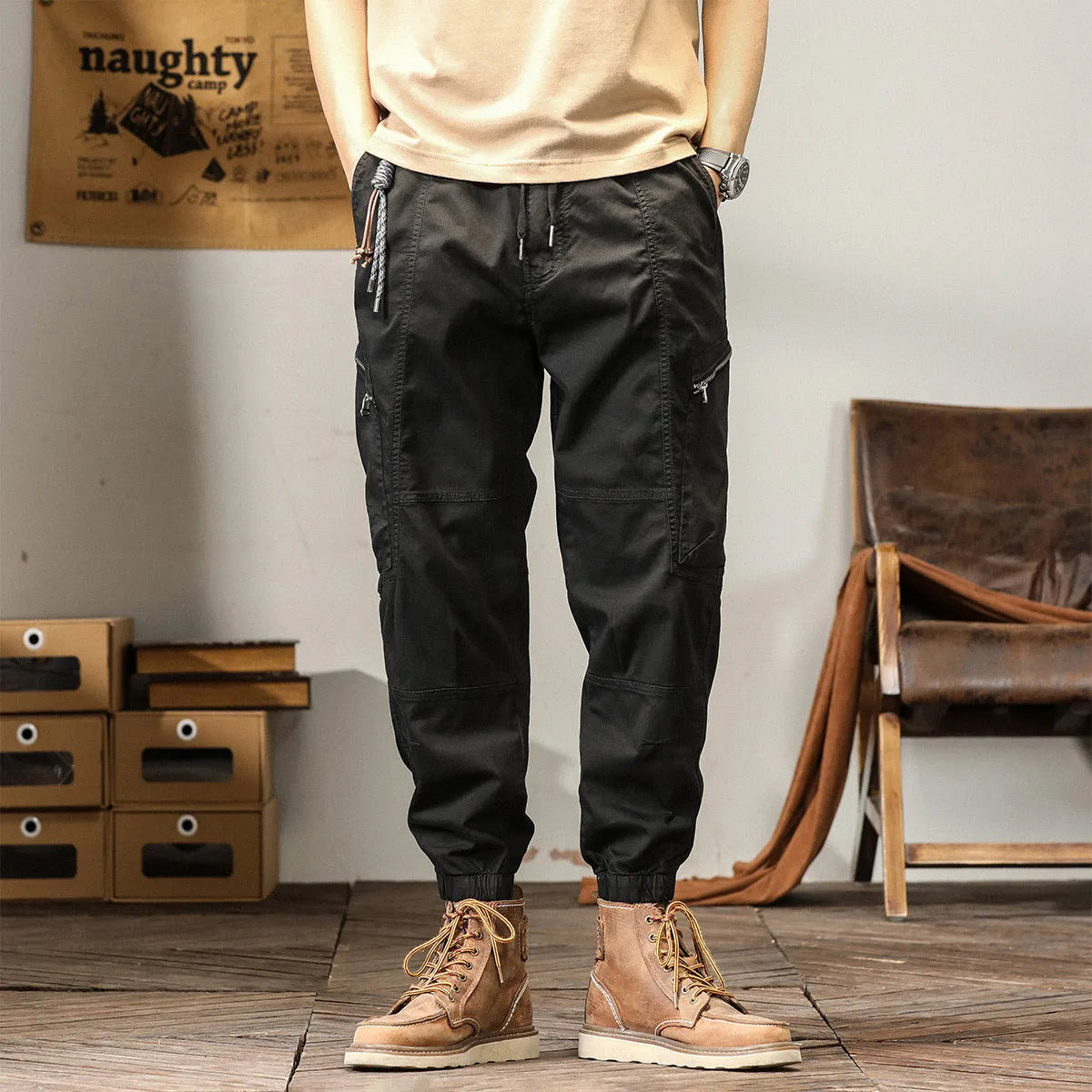 Men's tapered harem trousers in cotton with ankle band and zip placket front