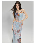 Blue diamond chain pattern three-piece bikini set for women with backless briefs and sleeveless top