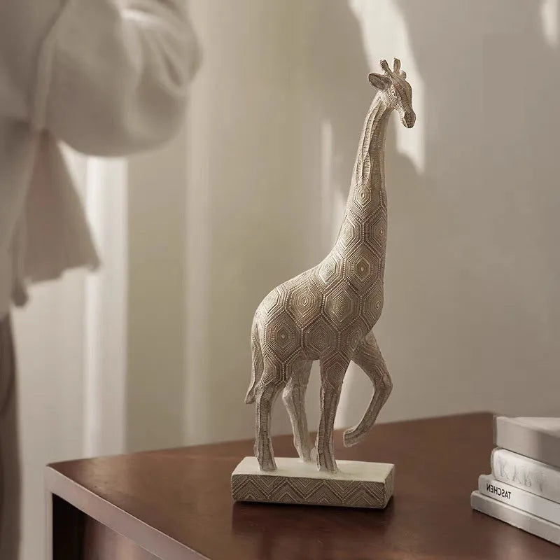 European style wood colour synthetic resin giraffe ornament for shelf display.