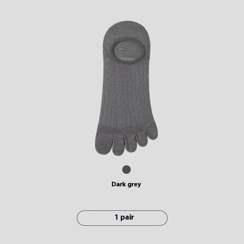 Men's five-finger boneless invisible socks in modal fabric showing antibacterial and moisture-wicking properties