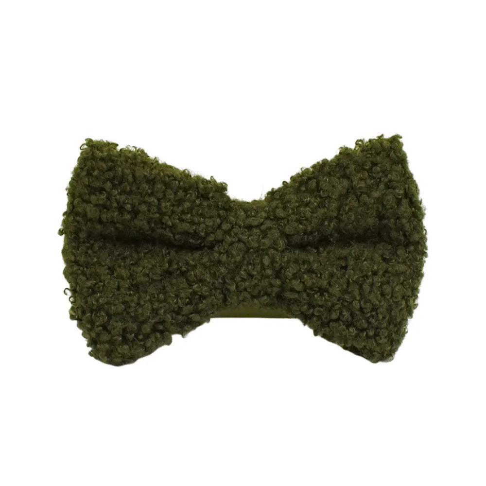 Army green velvet-look polyester dog collar, lead, bow and vest four-piece pet set in sizes XS to XL