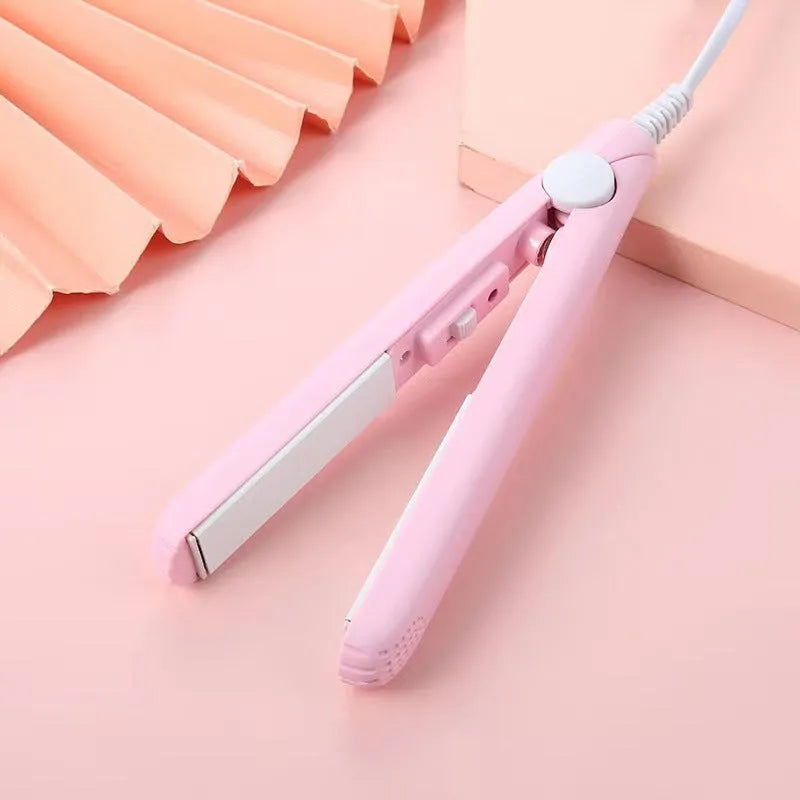 Mini hairdressing splint styling iron in multiple colours with storage box for air bangs and hair perm creation