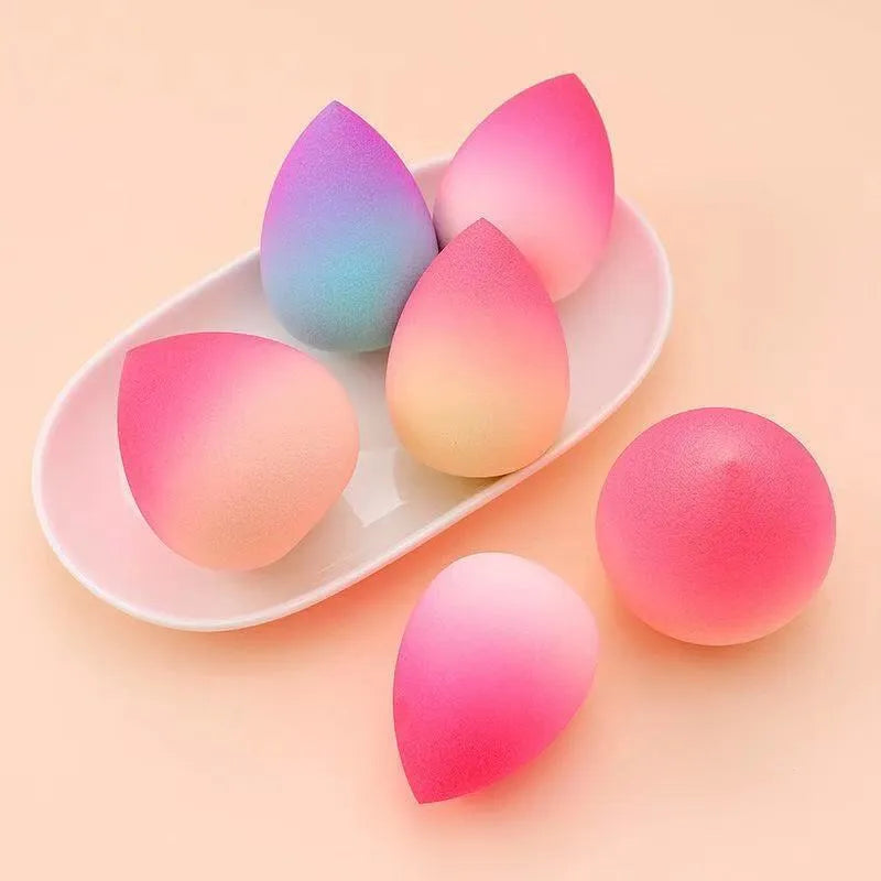 Makeup sponge egg with hydrophilic non-latex sponge and drying rack in gradient powder colour