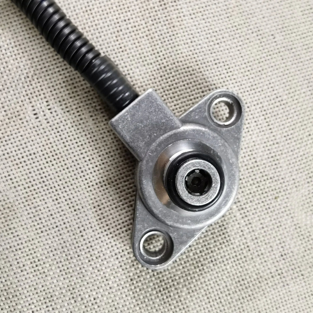 Gearbox pressure sensor model 7700100009 made of metal for transmission systems