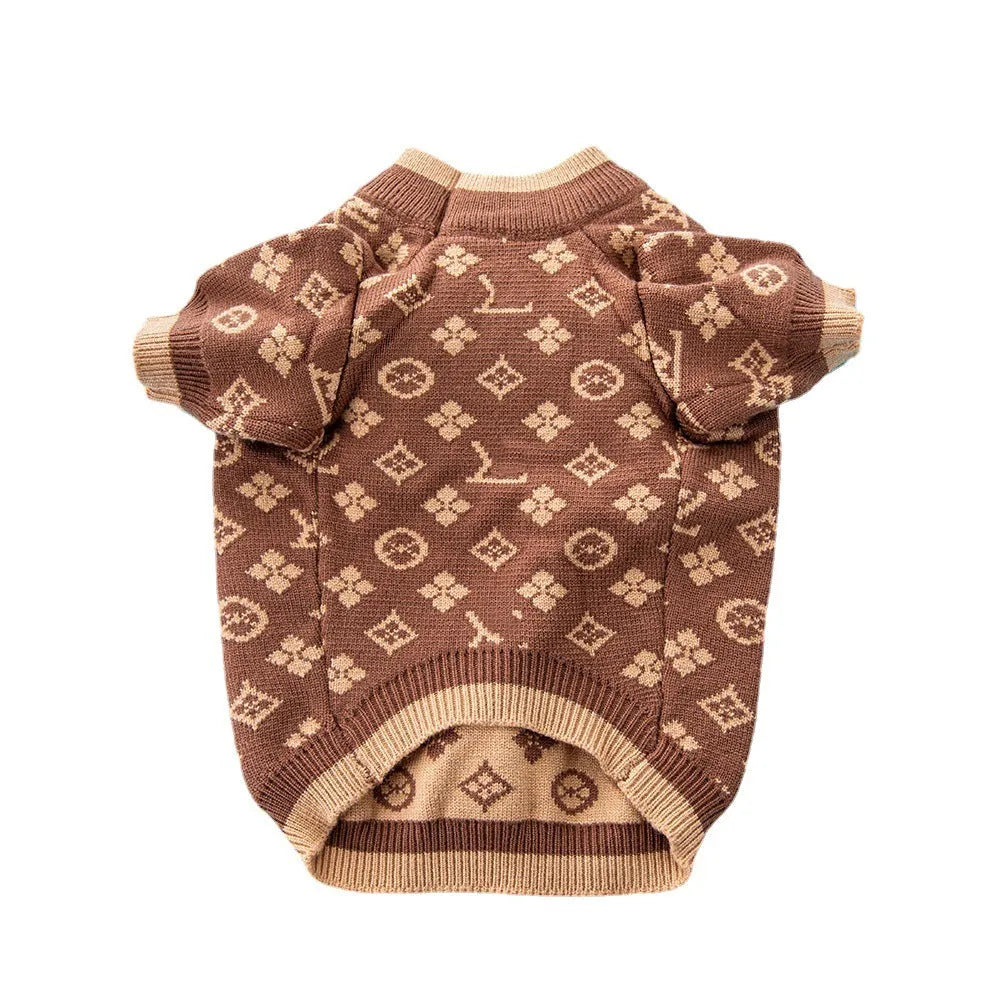 A thick wool dog sweater for autumn and winter in a European and American style.