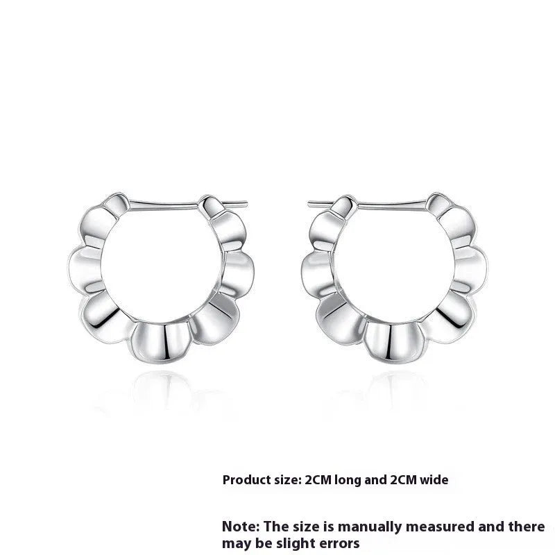 Sterling silver geometric retro earrings with round design elements and electroplated silver finish