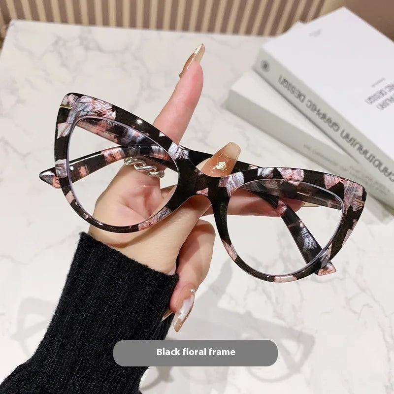 Women's cat's eye reading glasses with dragon and phoenix decoration on large frame
